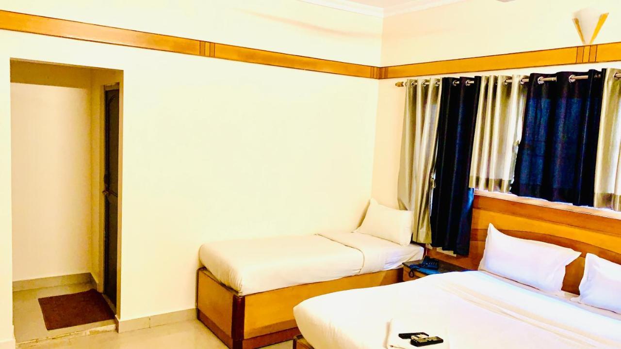 Half Moon Palace Chennai Exterior foto